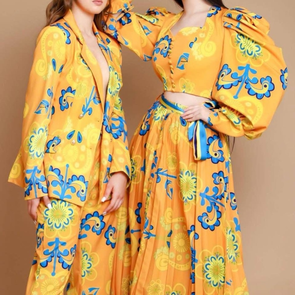 Unique Yellow Skirt set with Pleated Skirt
